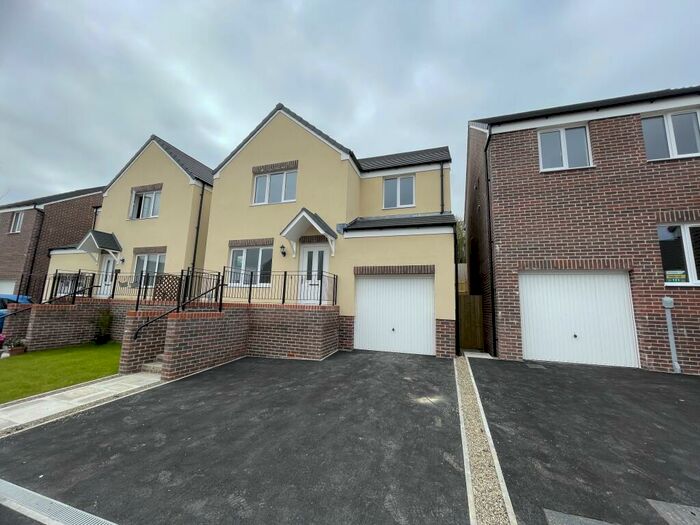 4 Bedroom House To Rent In Haverfordwest, SA61