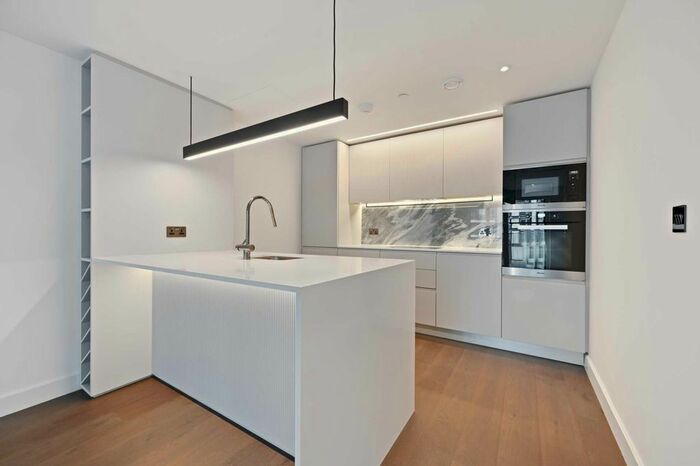 2 Bedroom Flat To Rent In White City Living, White City, London, W12