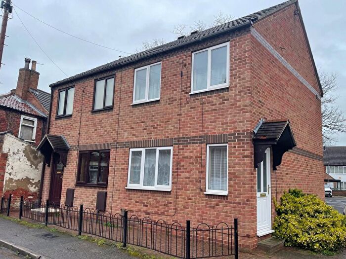 2 Bedroom Terraced House To Rent In Lovers Lane, Newark, NG24