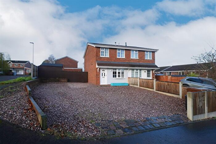 3 Bedroom Semi Detached House For Sale In Isis Close, Congleton, CW12