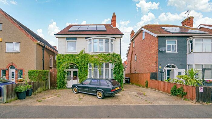 5 Bedroom Detached House For Sale In Glentworth Crescent, Skegness, PE25