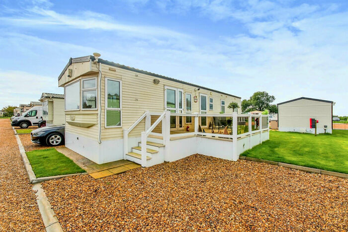 3 Bedroom Park Home For Sale In Vicarage Lane, Long Sutton, Spalding, PE12