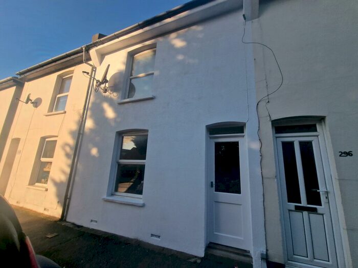 2 Bedroom House To Rent In Mill Road, Deal, CT14