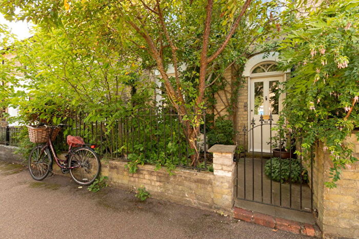 3 Bedroom Terraced House For Sale In Cambridge, CB1
