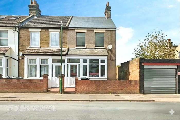 2 Bedroom Flat For Sale In Sussex Road, Dartford, Kent, DA1