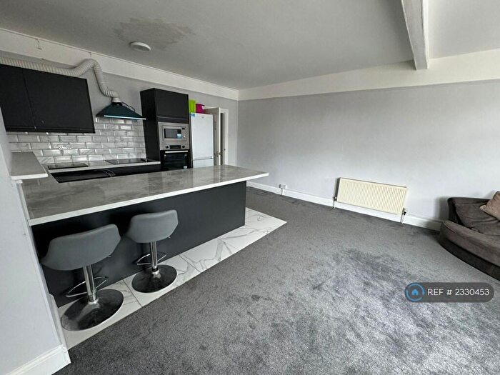 1 Bedroom Flat To Rent In Livingstone Circus, Gillingham, ME7