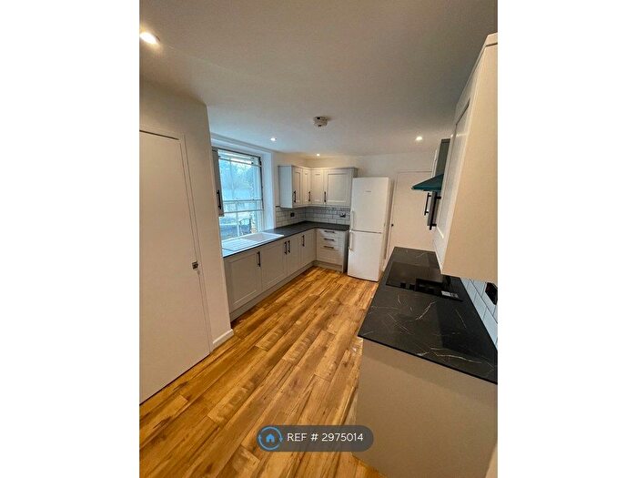 1 Bedroom Flat To Rent In Cheyne Lane, Bampton, OX18