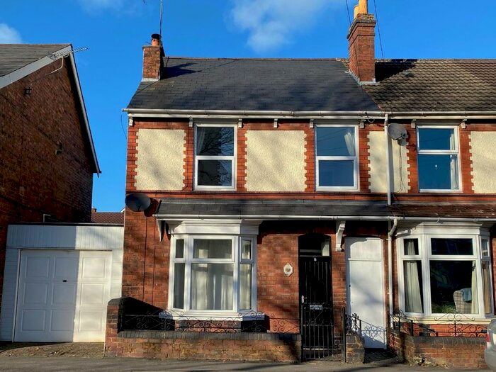 3 Bedroom Terraced House To Rent In Graiseley Lane, Wednesfield, Wolverhampton, WV11