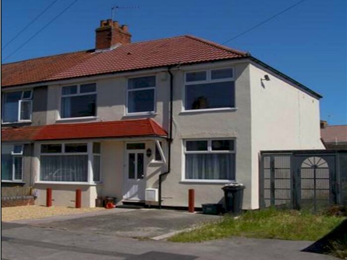 6 Bedroom End Of Terrace House To Rent In Sandling Avenue, Horfield, Bristol, BS7