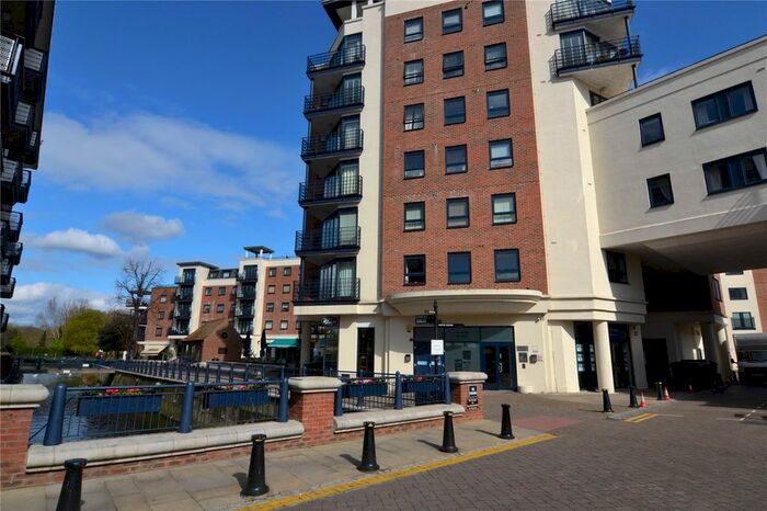 2 Bedroom Flat To Rent In Wadbrook Street, Kingston Upon Thames, Surrey, Uk, KT1