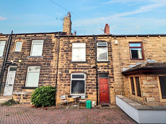 1 Bedroom Terraced House For Sale In Peel Street, Morley, Leeds, West Yorkshire, LS27