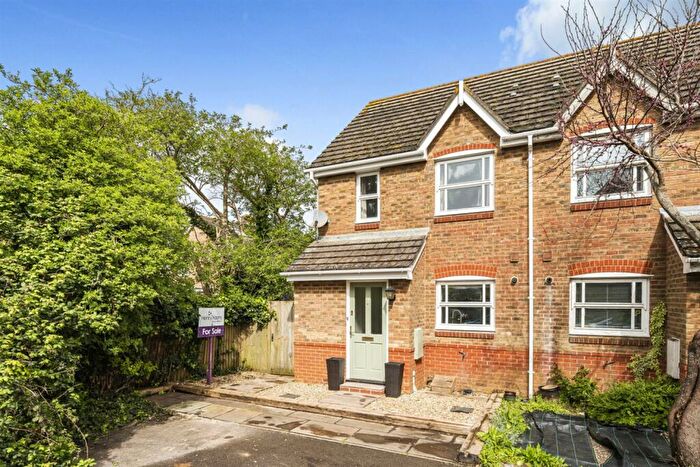 2 Bedroom End Of Terrace House To Rent In Lime Avenue, Westergate, Chichester, PO20