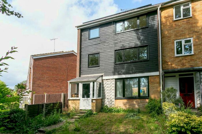 1 Bedroom End Of Terrace House To Rent In Valleyside, Hemel Hempstead, Hertfordshire, HP1