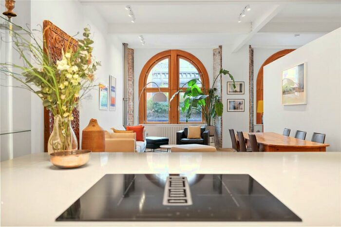 Apartment To Rent In City Approach, EC1V