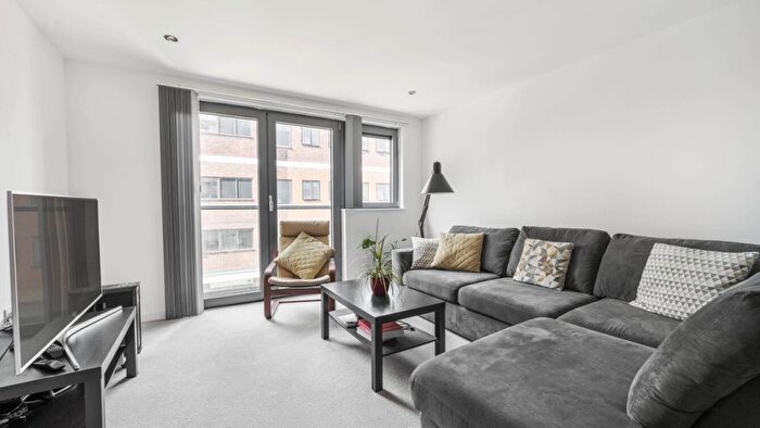 1 Bedroom Flat For Sale In Biggerstaff Road, Stratford, E15