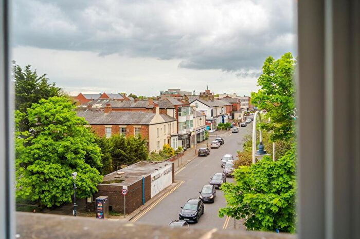 2 Bedroom Flat To Rent In Bold Street, Southport, Merseyside., PR9