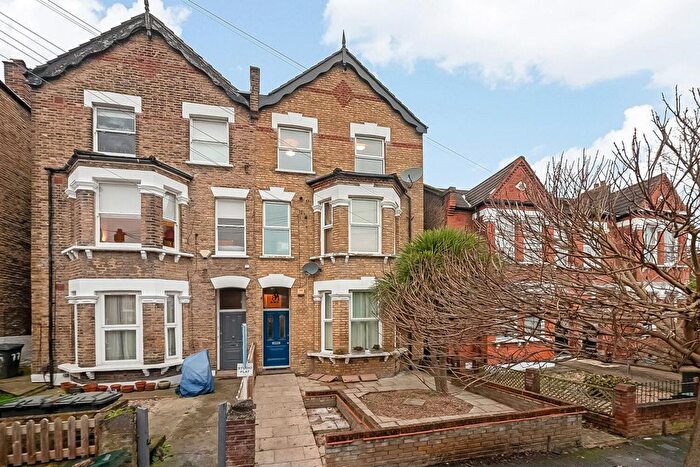 2 Bedroom Flat To Rent In Byne Road, Sydenham, London, SE26