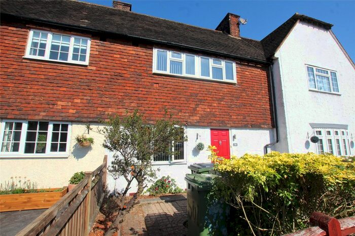 3 Bedroom Detached House To Rent In Rochester Way, London, SE9