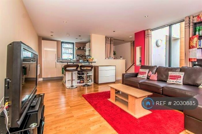 2 Bedroom Flat To Rent In Advent Way, Manchetser, M4