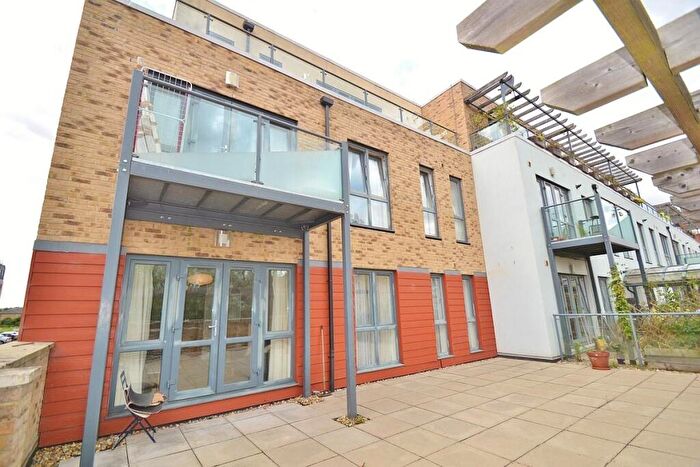 2 Bedroom Flat To Rent In Pepys Court, Cambridge, CB4
