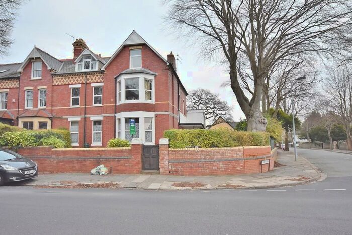 2 Bedroom Apartment To Rent In Flat, Plymouth Road, CF64