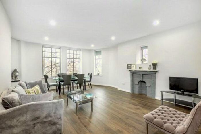 3 Bedroom Flat To Rent In Maida Vale, London, W9