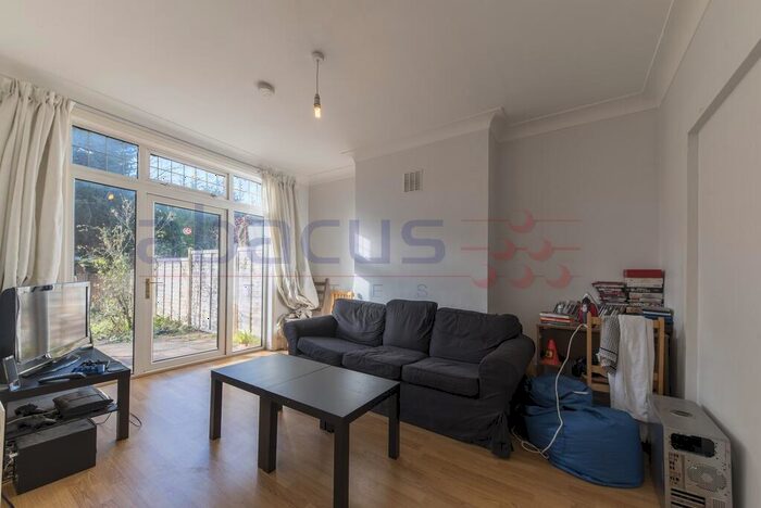 4 Bedroom House To Rent In Hanover Road, Kensal Rise, NW10