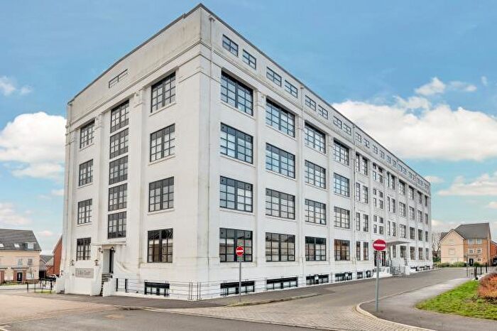 1 Bedroom Apartment For Sale In Fullbrook Drive, Basingstoke, Hampshire, RG21
