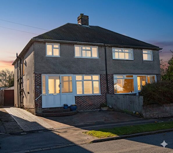 3 Bedroom Semi-Detached House For Sale In Lime Road, Oxford, OX2