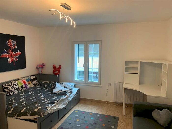 1 Bedroom Flat To Rent In St. James's Street, Nottingham, NG1