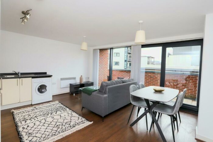 2 Bedroom Apartment To Rent In Kings Dock Mill Liverpool, L1