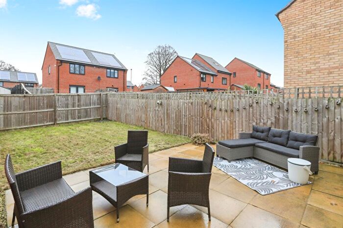 2 Bedroom Detached House For Sale In Sakura Walk, Seacroft, Leeds, LS14