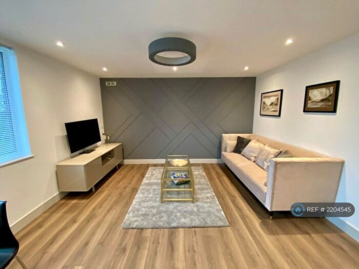 2 Bedroom Flat To Rent In Trewsbury Road, London, SE26