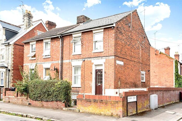 1 Bedroom Apartment To Rent In Argyle Street, Reading, Berkshire, RG1