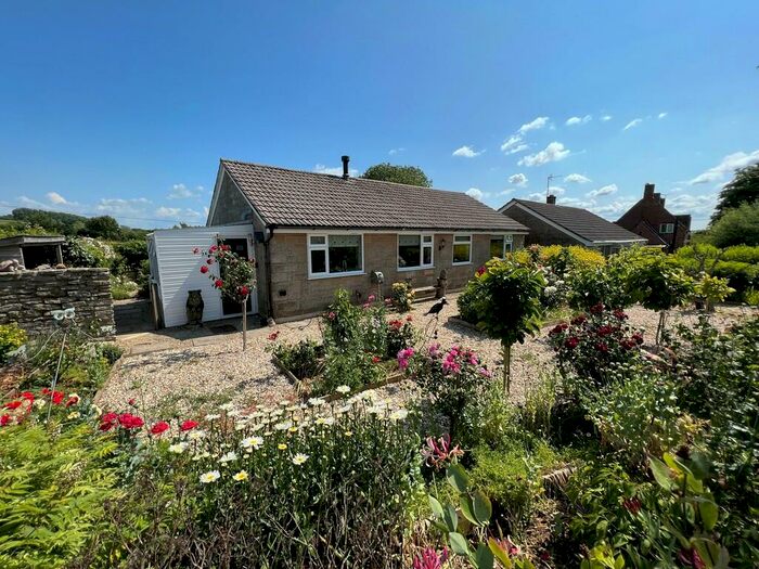 2 Bedroom Detached Bungalow For Sale In Back Lane, Kington Magna, SP8