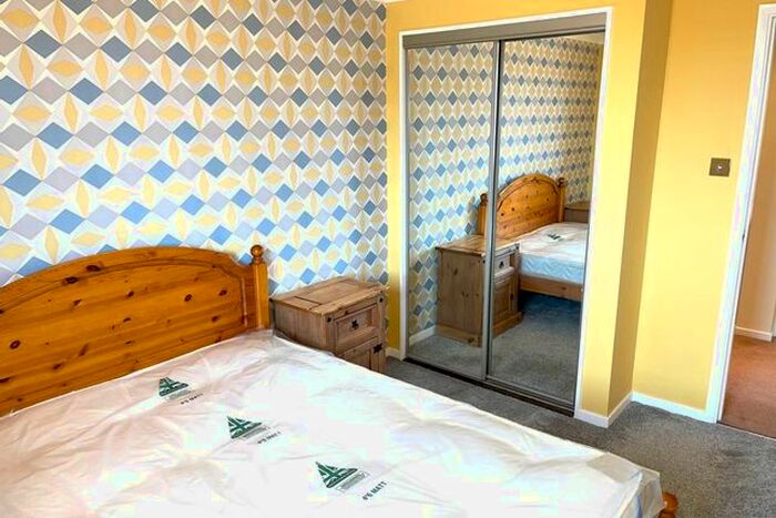 3 Bedroom Flat To Rent In Middlesex Gardens, Kinning Park, Glasgow, G41