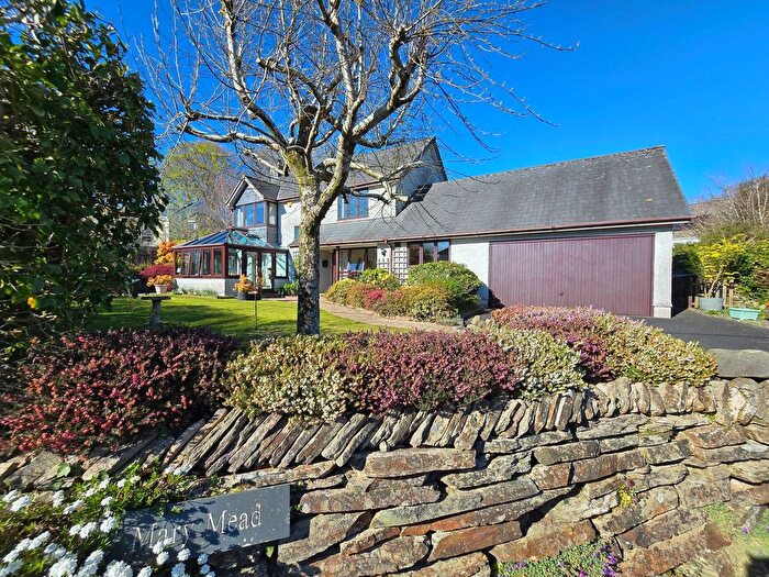 4 Bedroom Detached House For Sale In Brentor Road, Tavistock, PL19