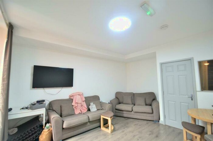 6 Bedroom Terraced House To Rent In Teignmouth Road, Selly Oak, B29