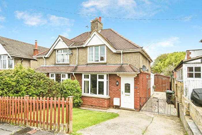 2 Bedroom Semi Detached House For Sale In Rowden Road, Chippenham, SN15