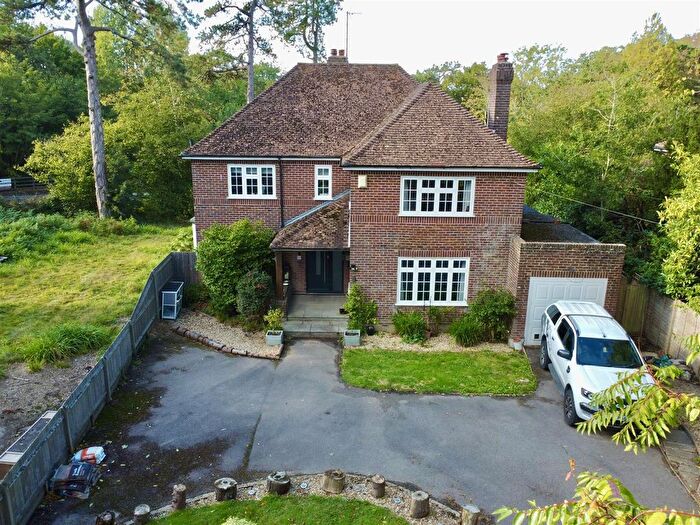 4 Bedroom Detached House For Sale In Westfield Lane, St Leonards On Sea, TN37