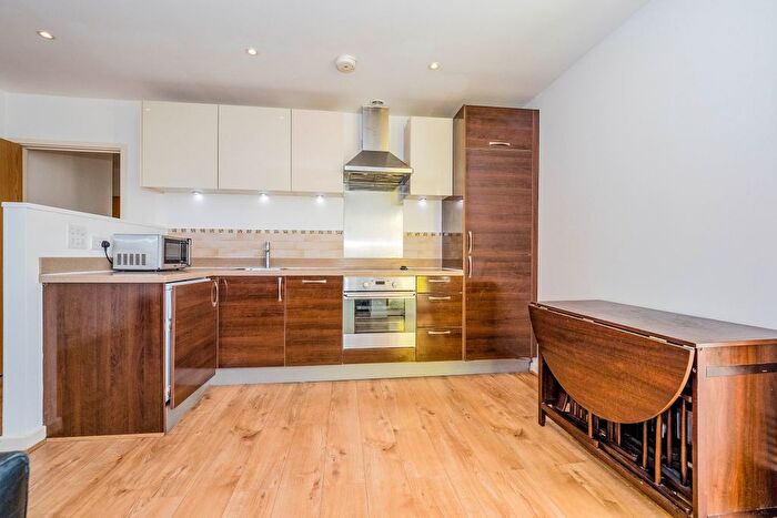 2 Bedroom Flat To Rent In Lemonade Building, Barking, IG11