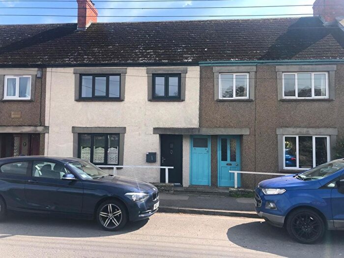 3 Bedroom Terraced House For Sale In Clay Lane, Beaminster, DT8