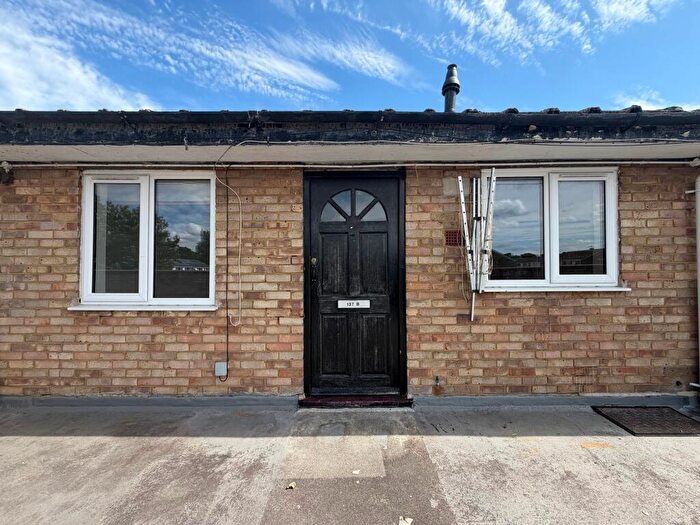 2 Bedroom Apartment To Rent In Burwell Drive, Witney, Oxfordshire, OX28