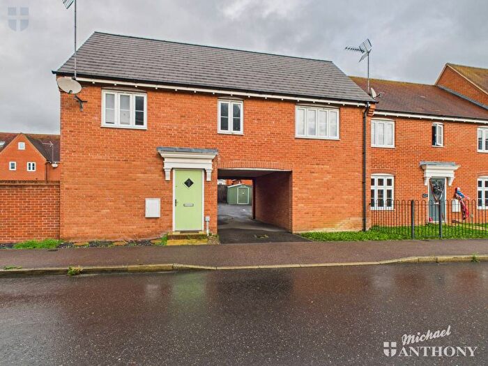 2 Bedroom Property For Sale In Prince Rupert Drive, Aylesbury, Buckinghamshire, HP19