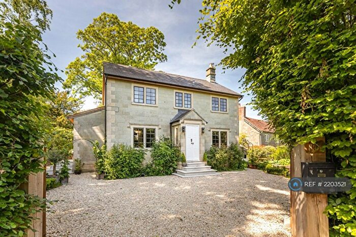 4 Bedroom Detached House To Rent In Motcombe, Motcombe, Shaftesbury, SP7