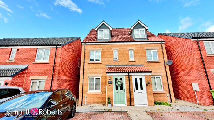 3 Bedroom Semi-Detached House For Sale In Monarch Road, Houghton Le Spring, Tyne And Wear, DH4