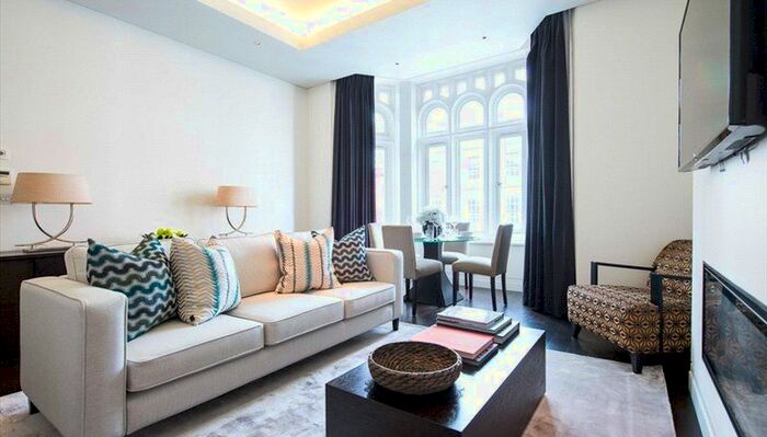 1 Bedroom Flat To Rent In Green Street, Mayfair, W1K