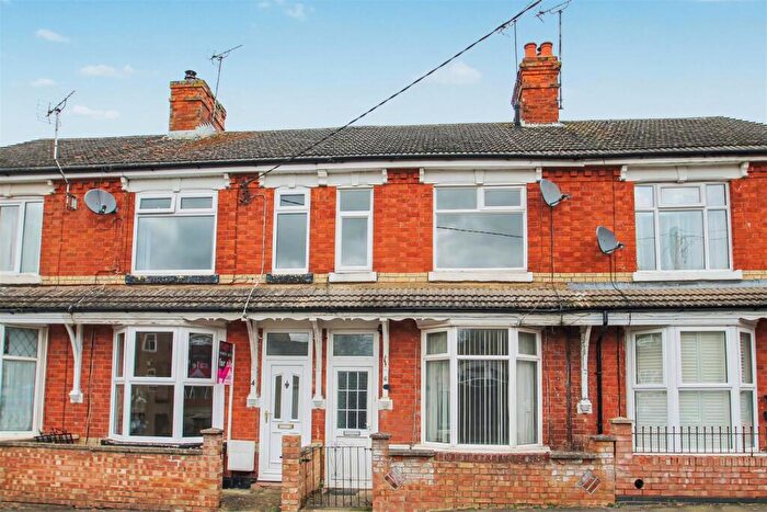 3 Bedroom Terraced House To Rent In Clare Street, Raunds, Wellingborough, NN9