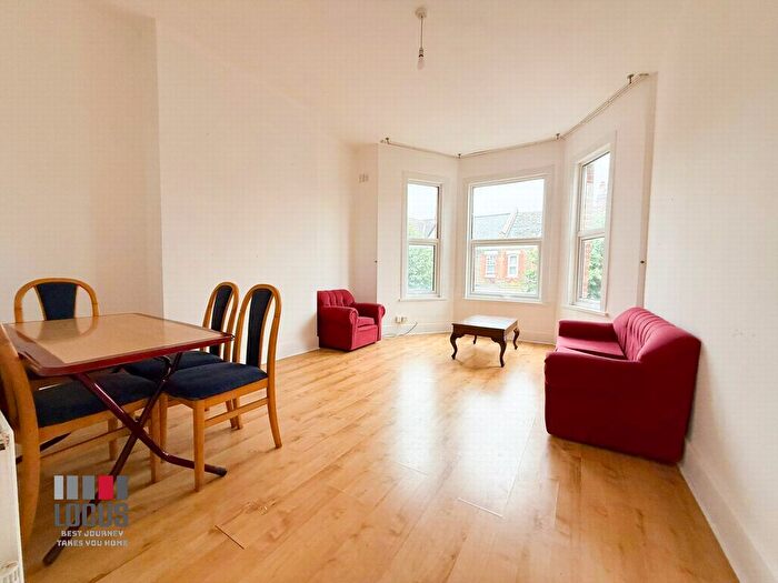 2 Bedroom Maisonette To Rent In Forburg Road, Hackney, N16