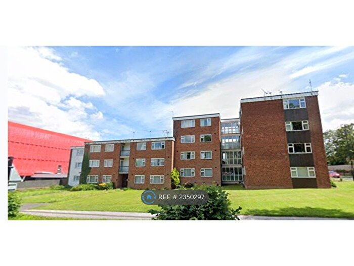 2 Bedroom Flat To Rent In Warwick Court, Coventry, CV3